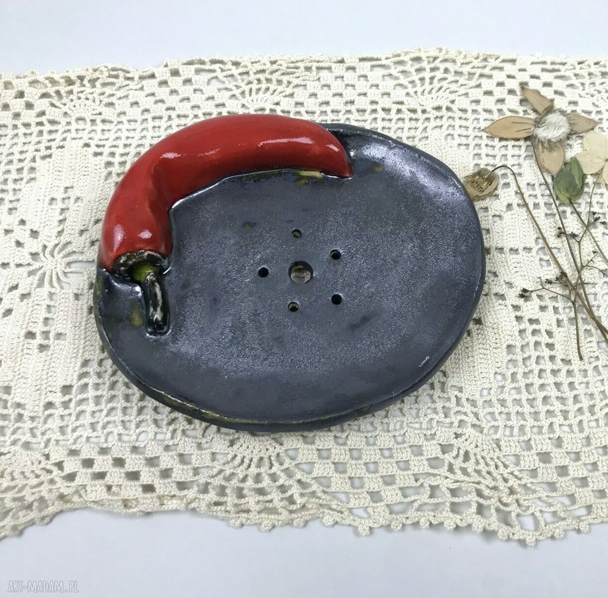 Ceramiczna mydelniczka „Chilli” - handmade do łazienki i kuchni