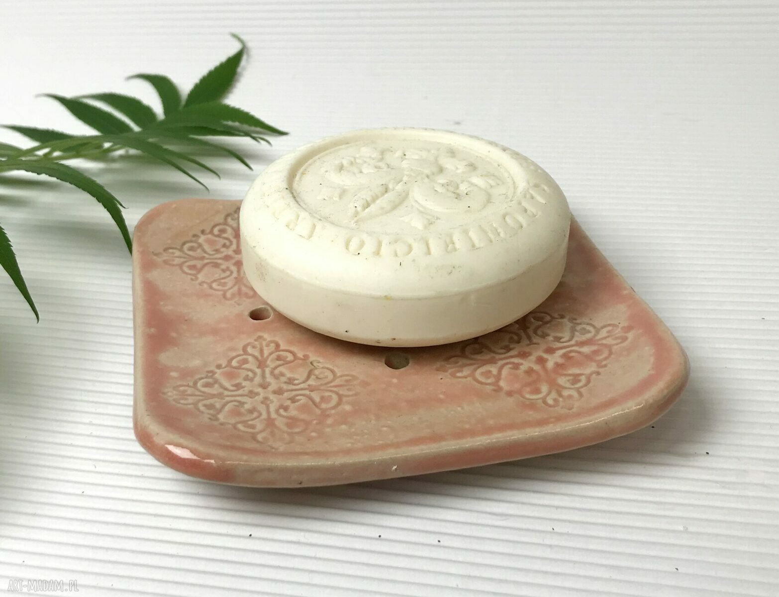 Ceramiczna mydelniczka ręcznie robiona „Historia” - do mydła w kostce