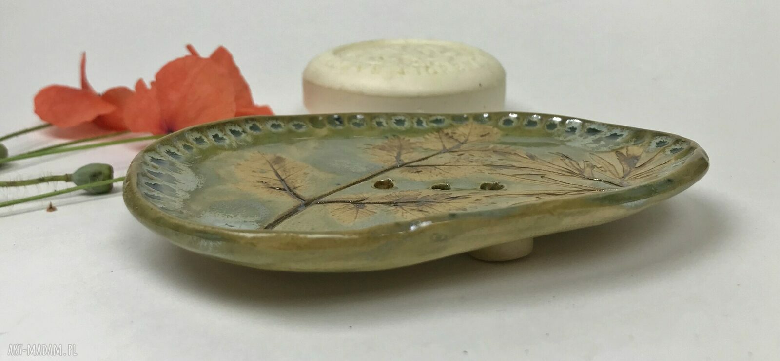 Ceramiczna mydelniczka "Zielono mi" - ręcznie robiona ozdoba łazienki