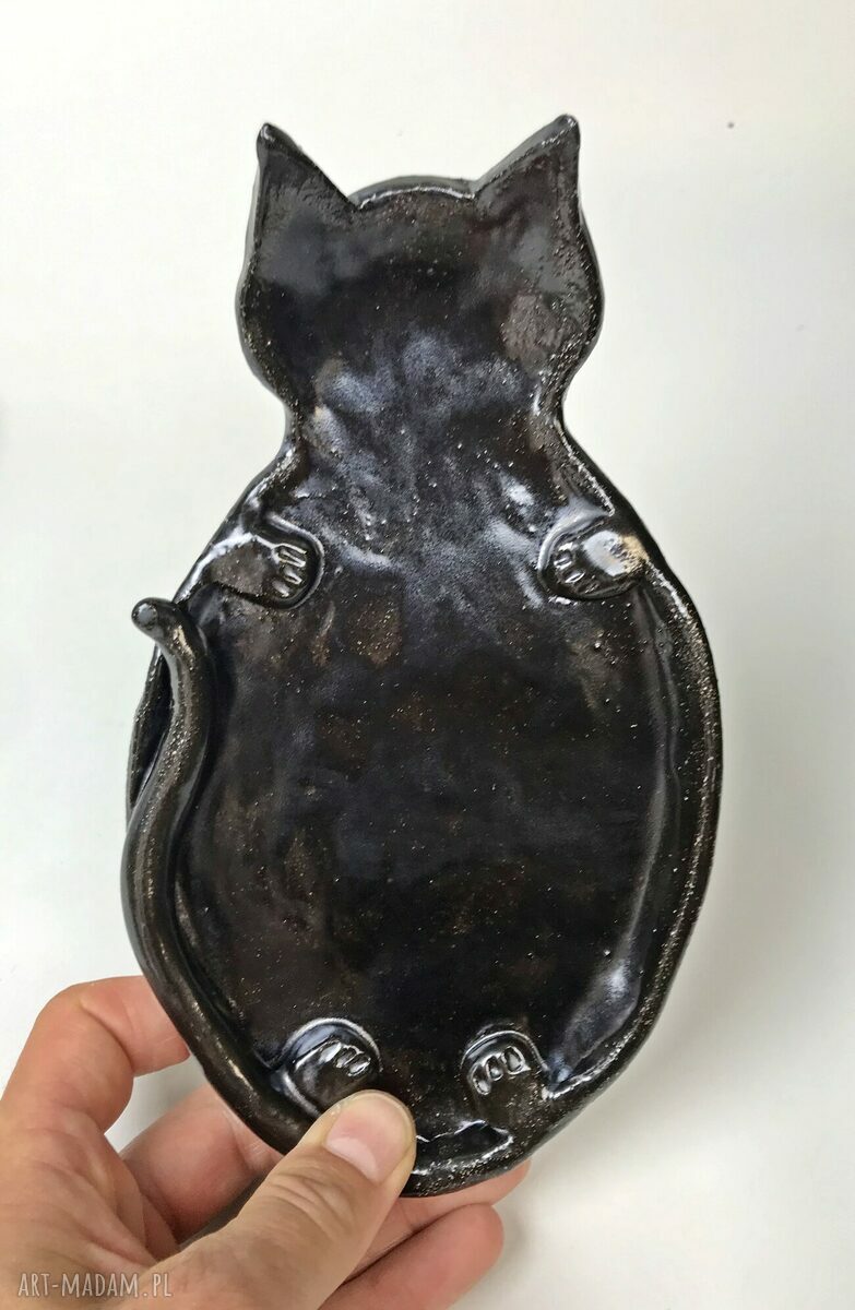 Ceramiczna mydelniczka lub spodeczek „Czarny kot” - czarne szkliwo