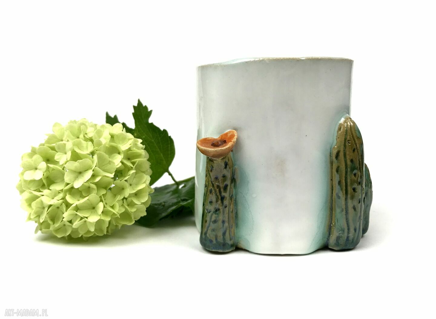 Ręcznie robiona ceramiczna osłonka na kwiaty
