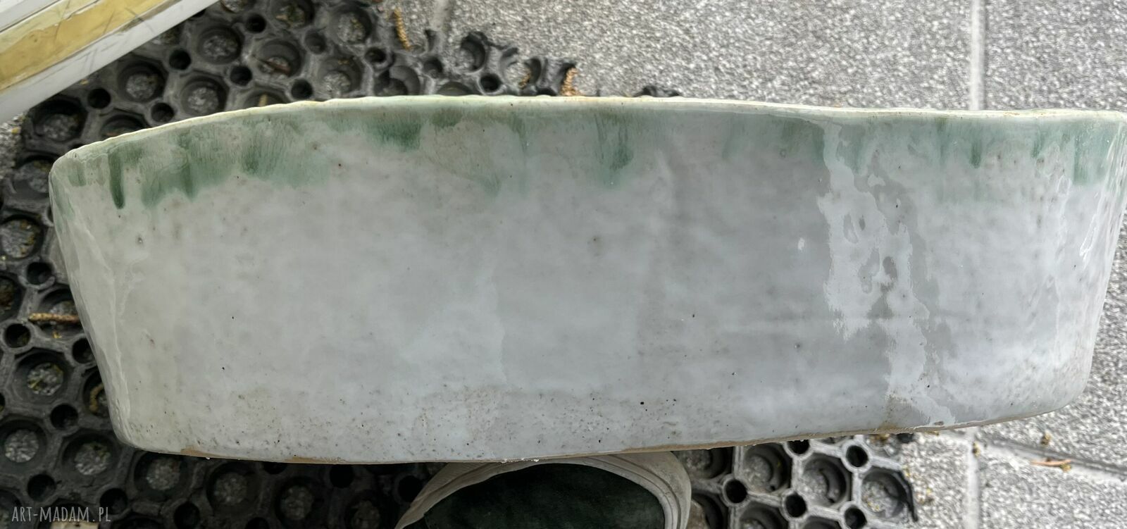 Owalna umywalka ceramiczna „Szarotki” - nablatowa, ręcznie robiona