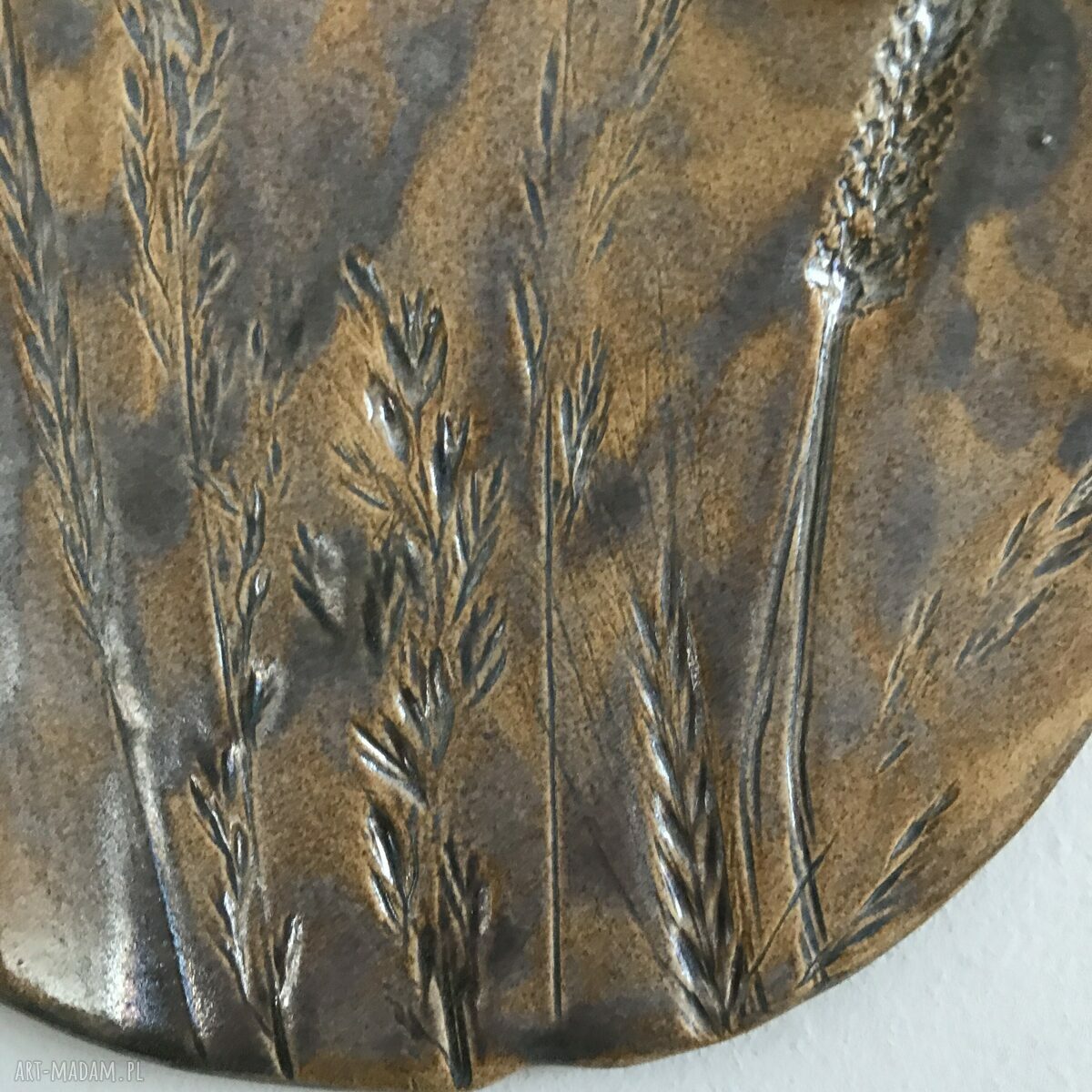 Ceramiczna ozdoba ścienna z trawami - wallhanging beżowo-srebrny 12 cm