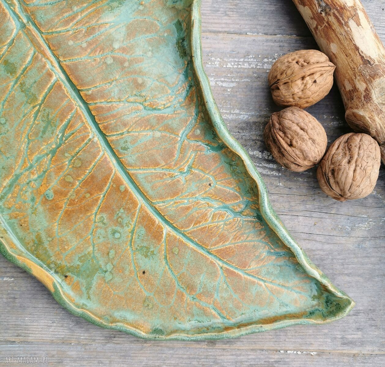 Ceramiczna patera liść c130 (handmade) - pod turkusowo-pomarańczowy stół