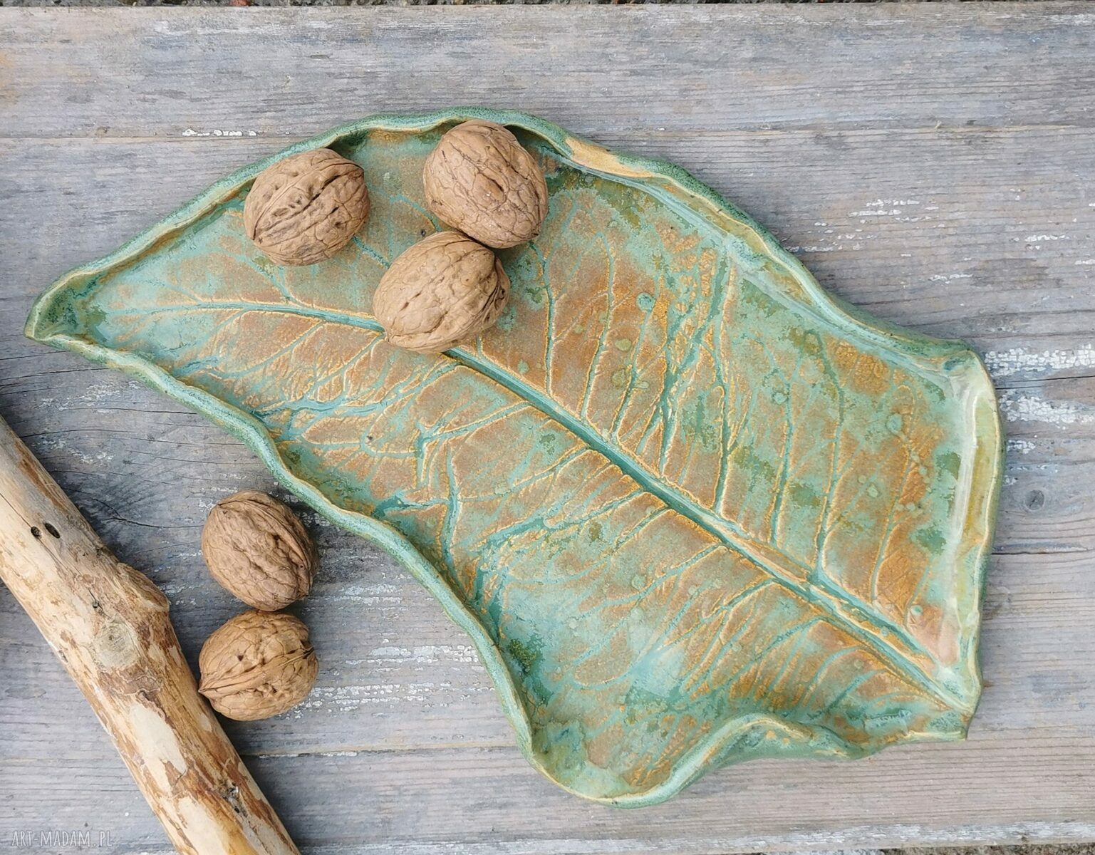 Ceramiczna patera liść c130 (handmade) - pod turkusowo-pomarańczowy stół
