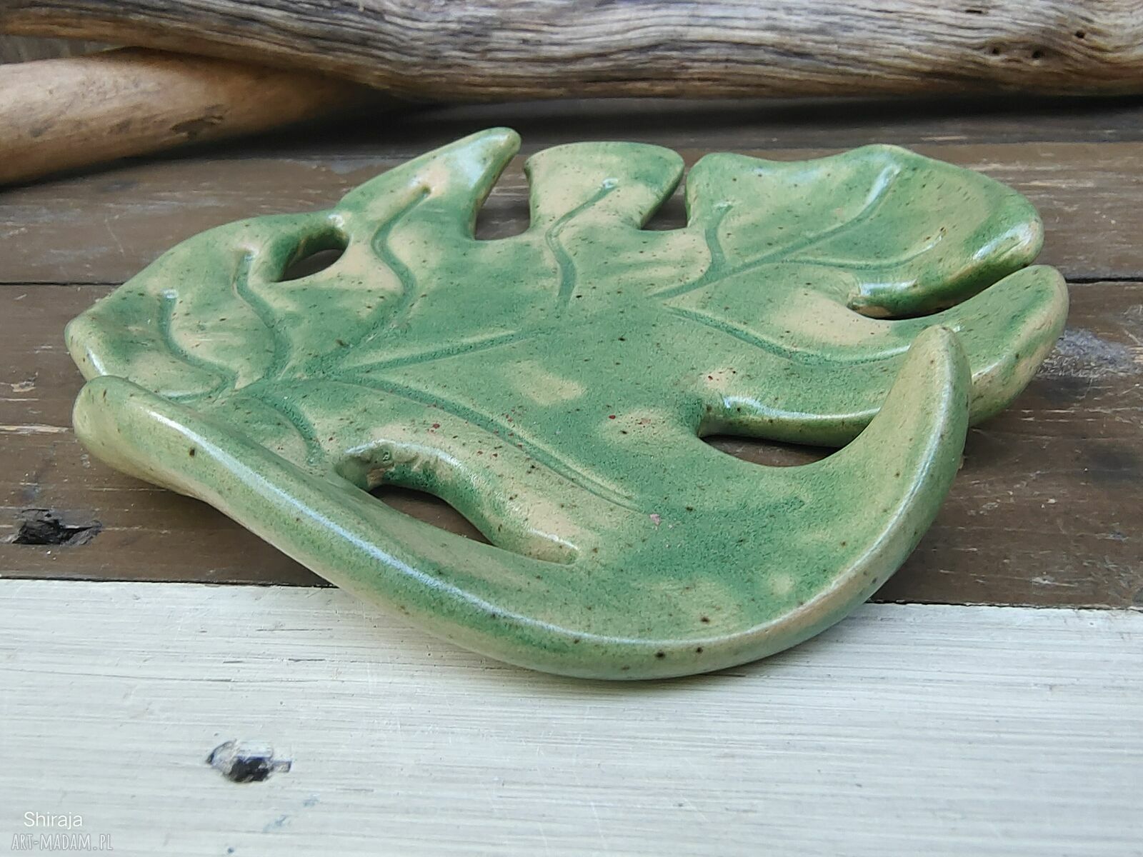 Ceramiczna podstawka monsterka (c864) - ręcznie robiony talerzyk na biżuterię