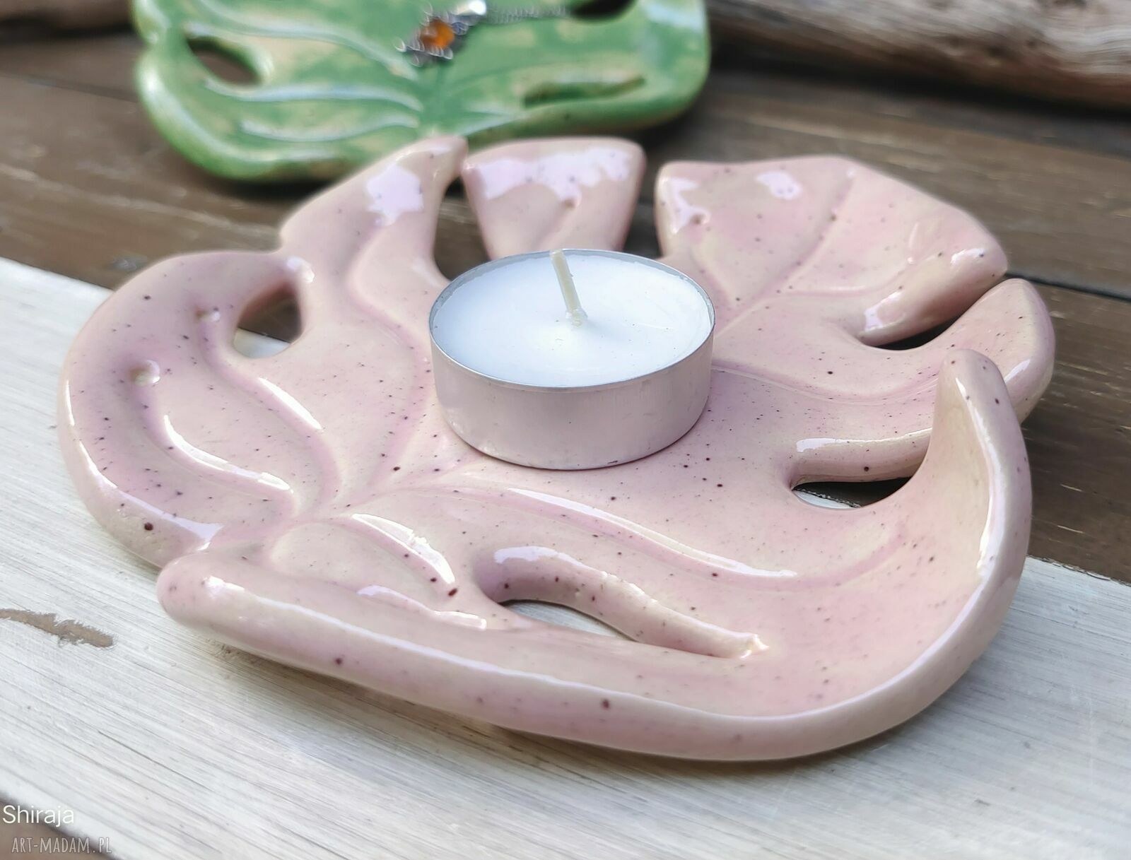 Ceramiczna podstawka - monsterka c863 w kształcie liścia monstery