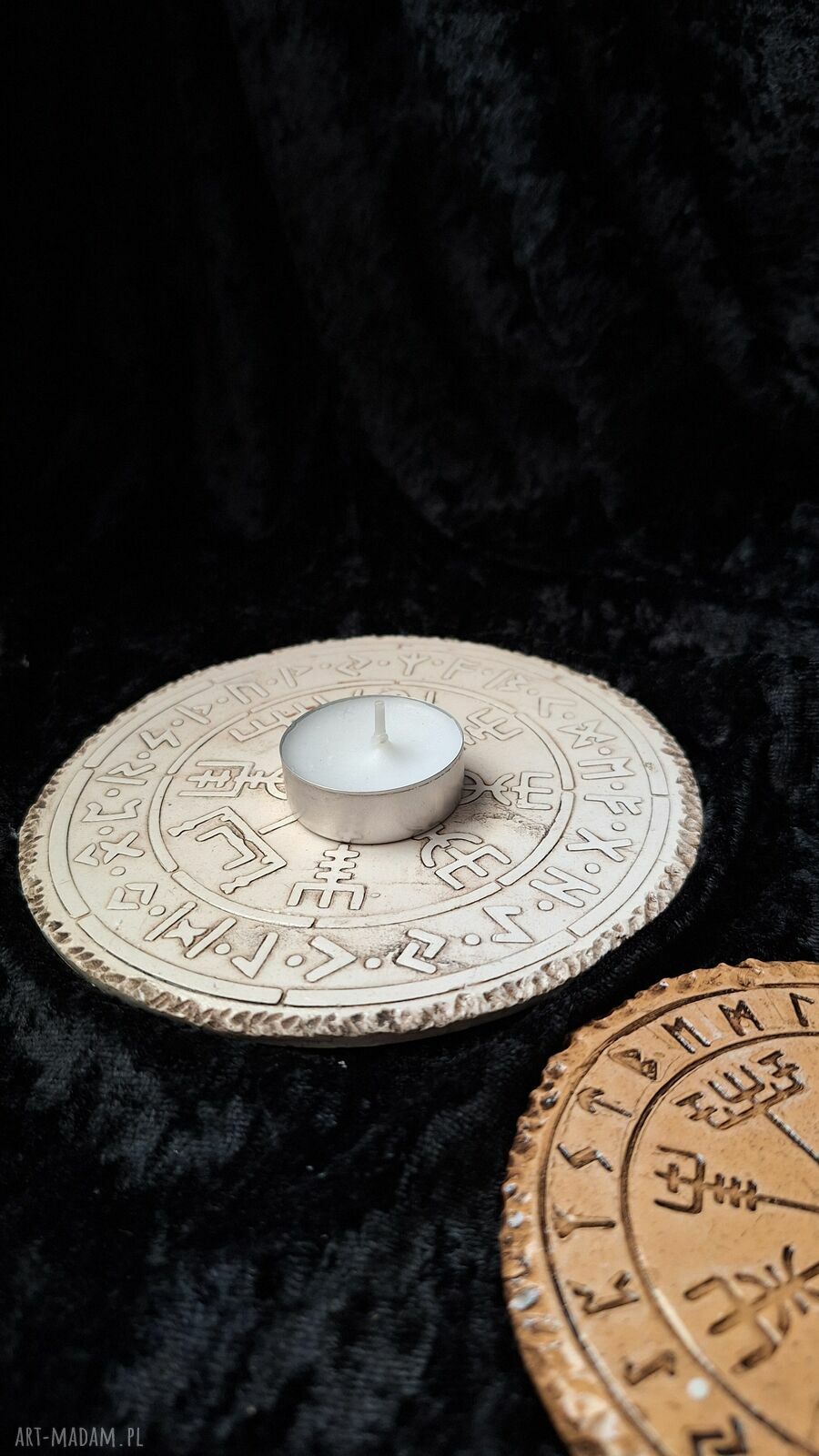 Kompas Wikinga Vegvísir ceramiczna podstawka z Valknutem i runami Futhark