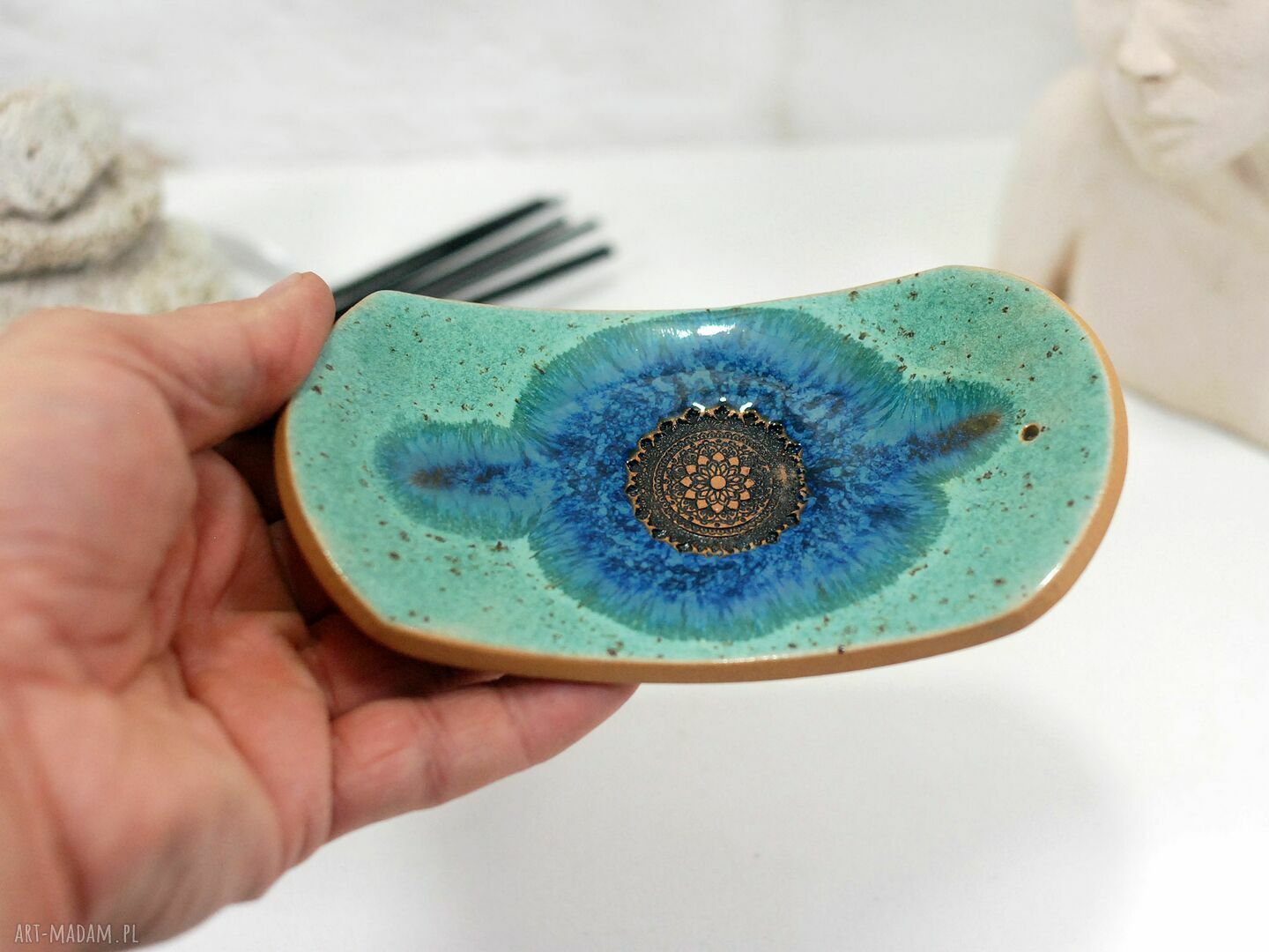 Ceramiczna podstawka na kadzidełko - mandala boho do Twojego wnętrza