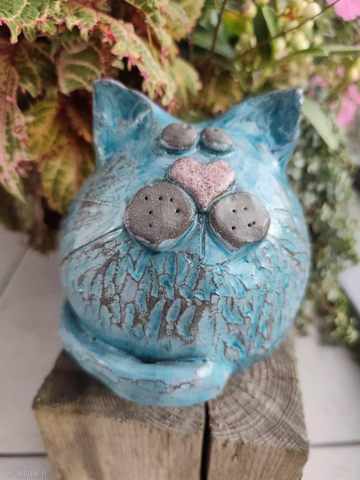 Ceramiczna skarbonka w kształcie kota