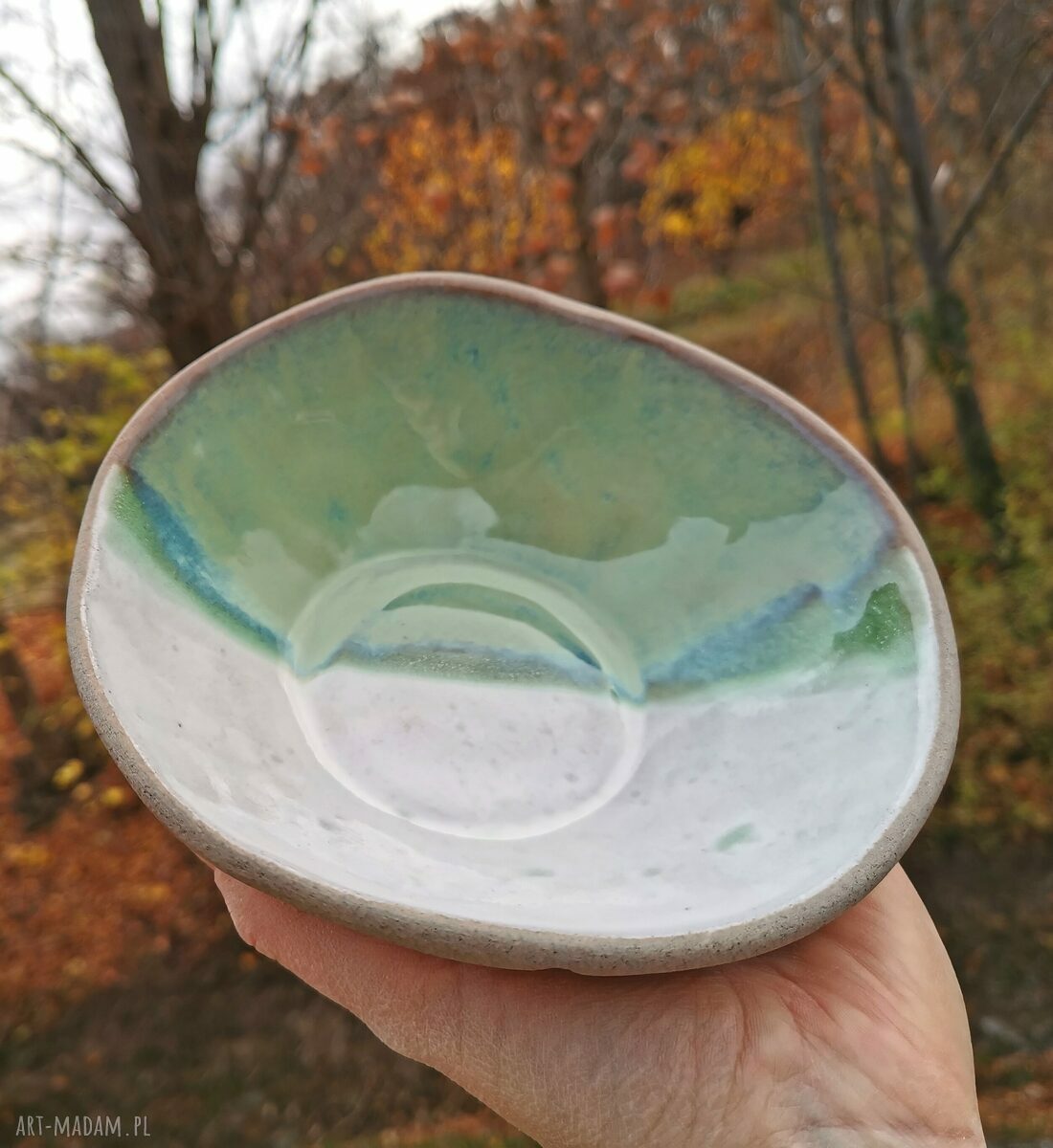 Świąteczna ceramiczna misa z krasnalami (c373)
