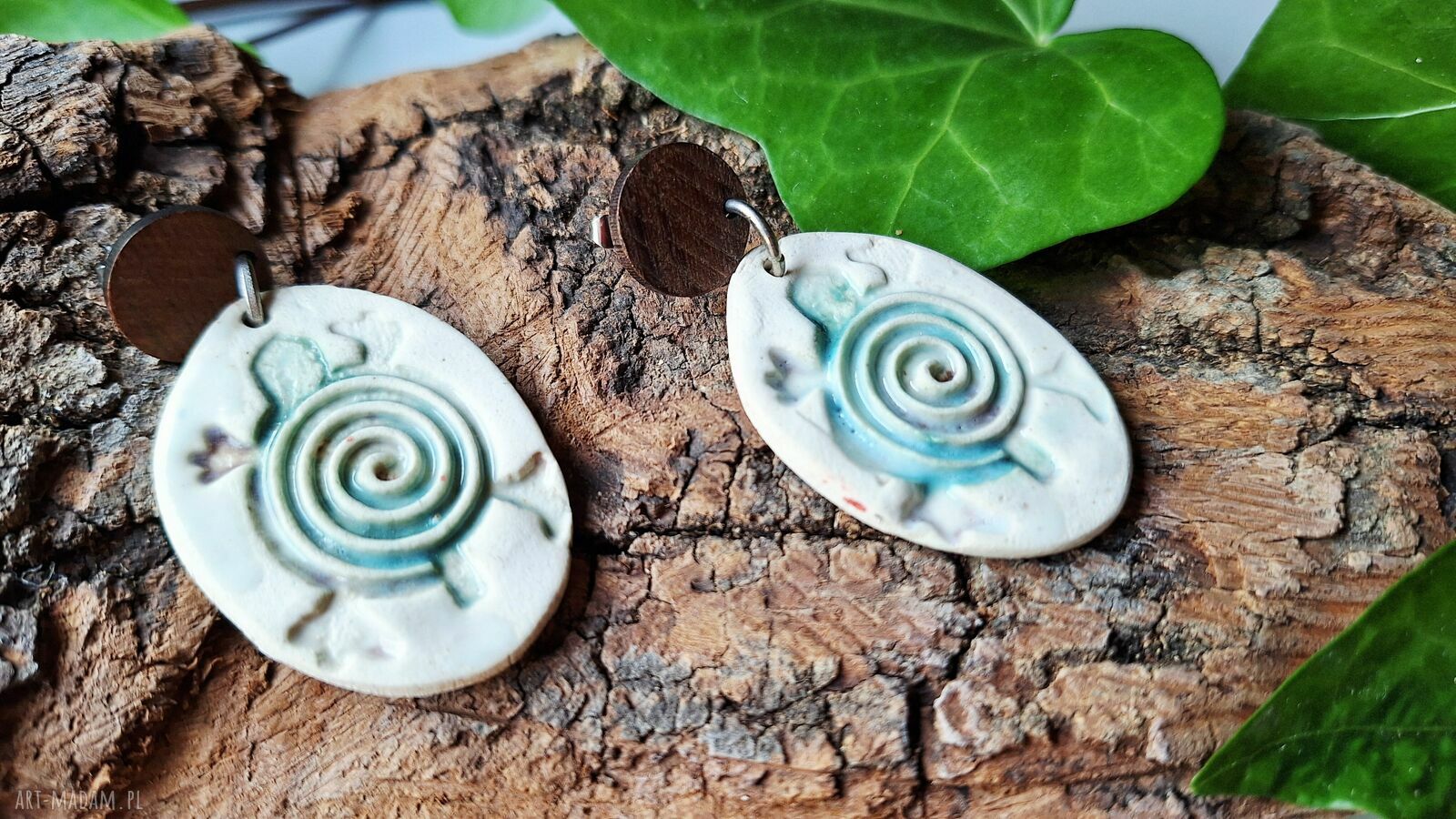 Kolczyki ceramiczne "Spirala Życia" - ręcznie robiony amulet szczęścia