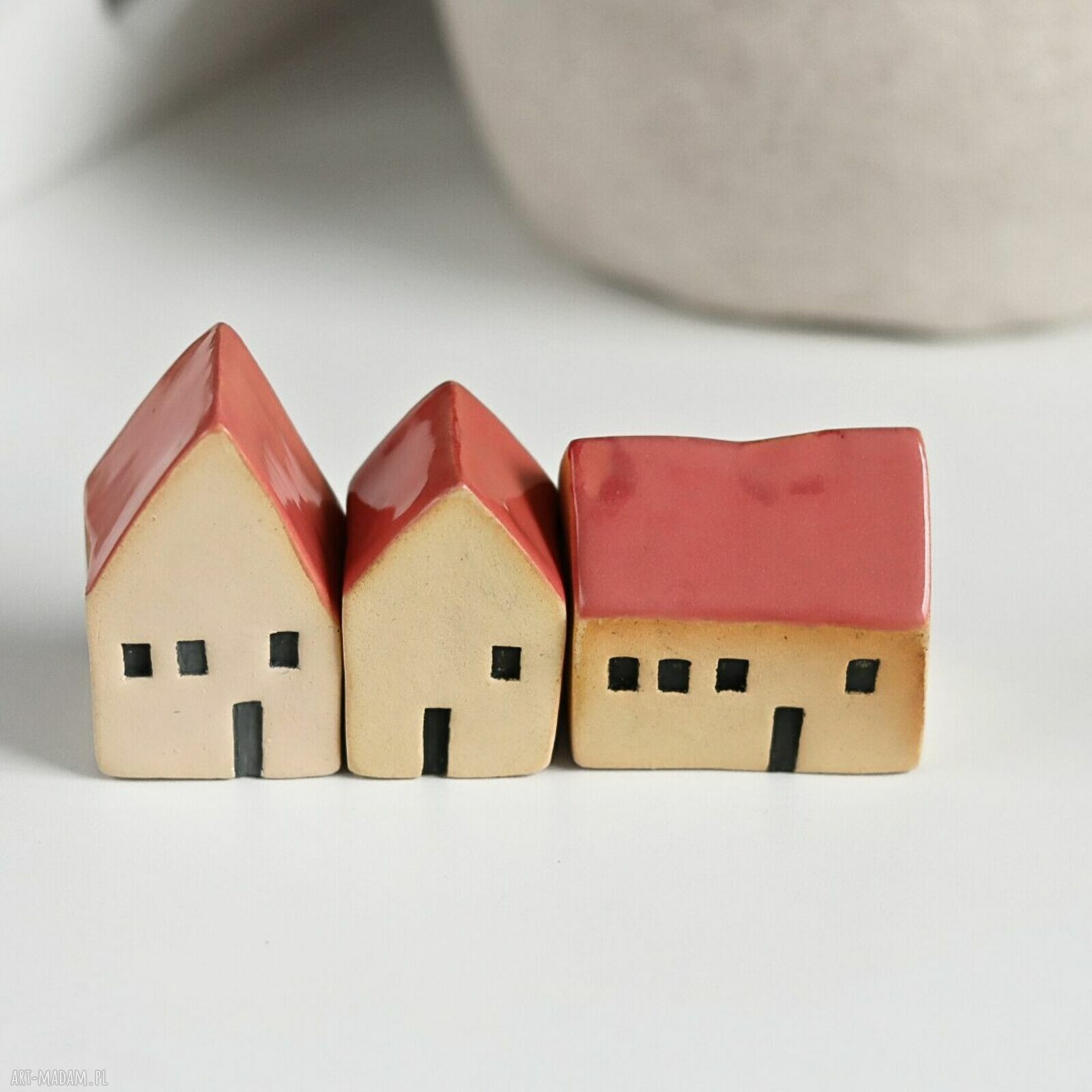 Ręcznie robione ceramiczne domki - zestaw 3 dekoracji