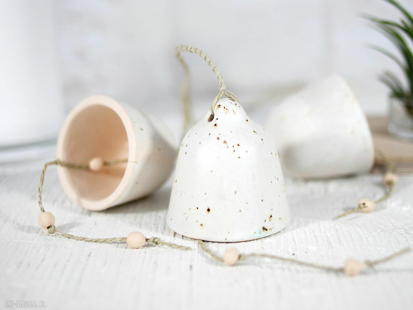 Ceramiczne dzwonki choinkowe „Śnieg” - zestaw 3 ceramicznych ozdób
