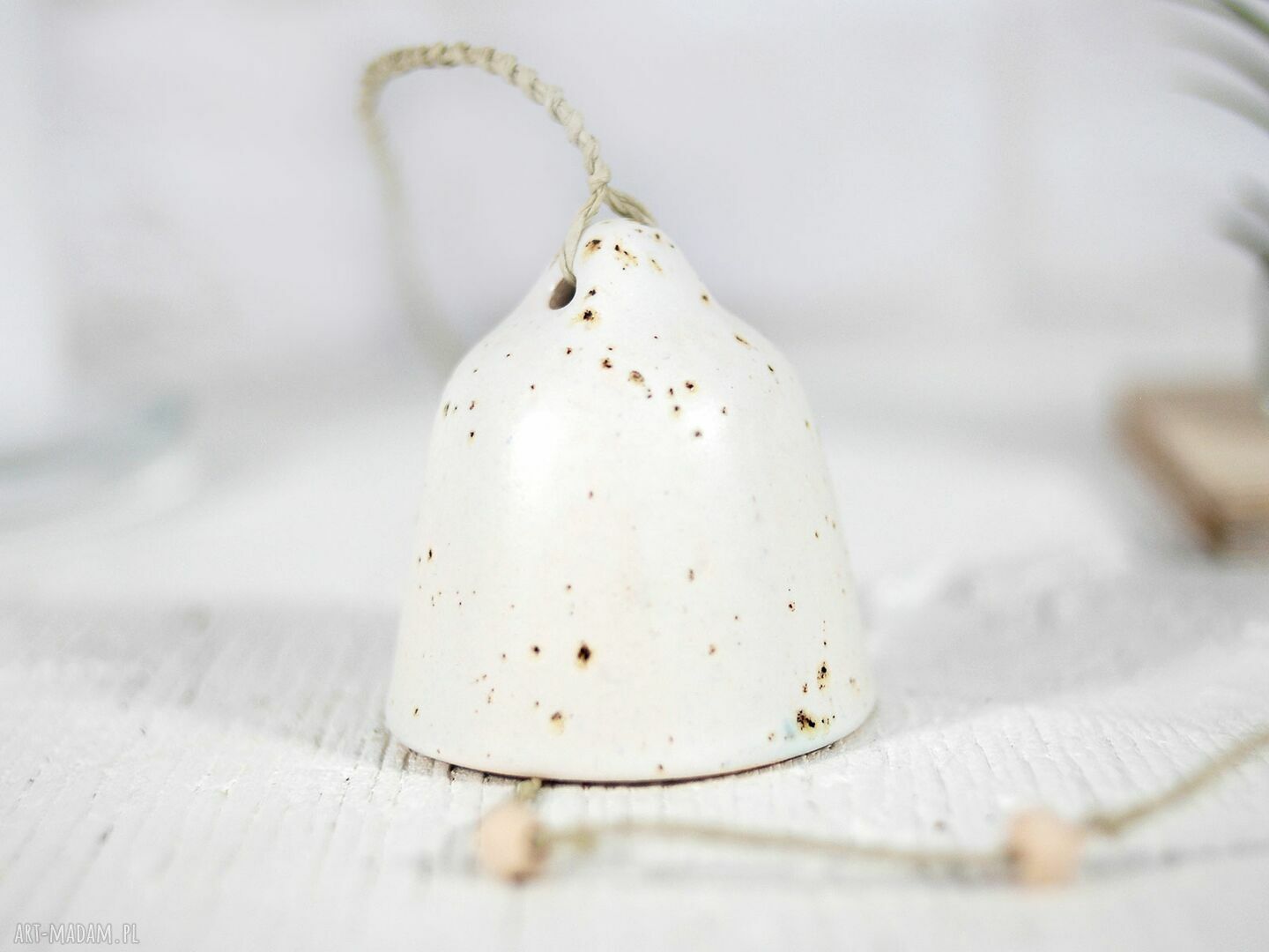 Ceramiczne dzwonki choinkowe „Śnieg” - zestaw 3 ceramicznych ozdób