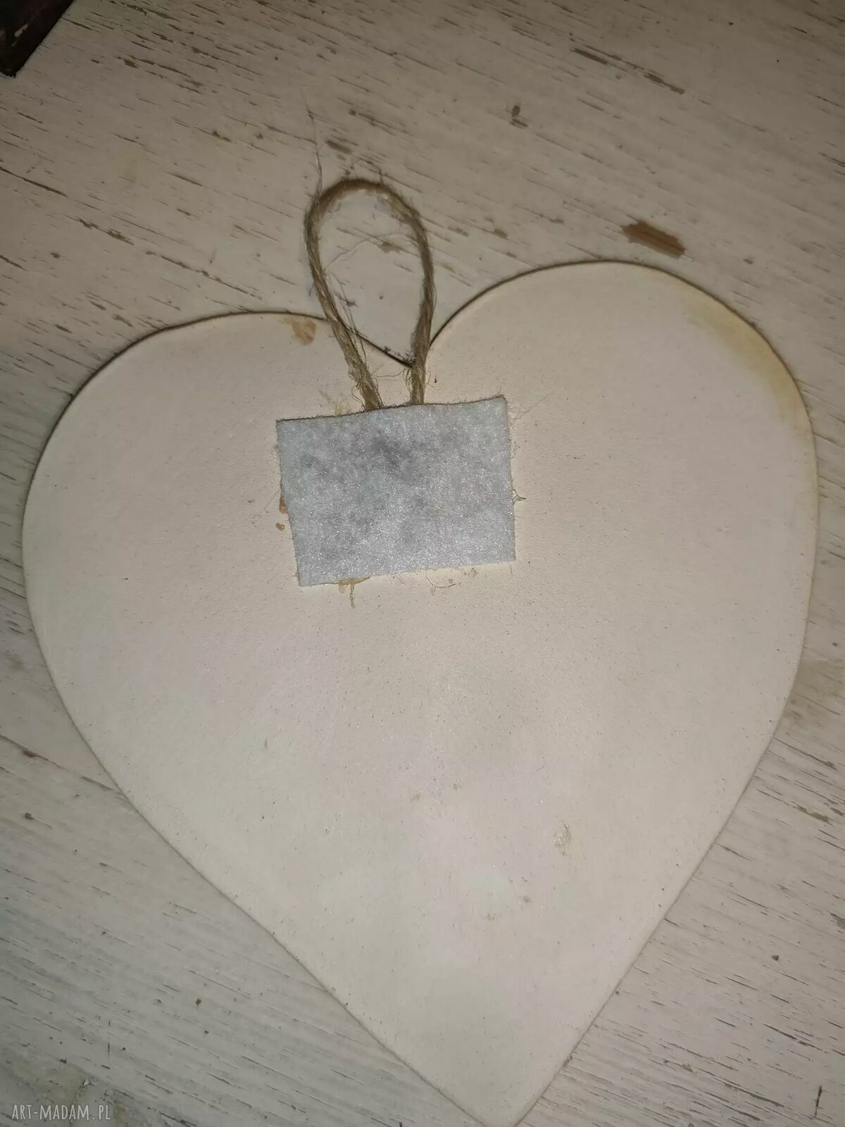 Serce ceramiczne z pieskiem - ręcznie wykonana zawieszka do domu