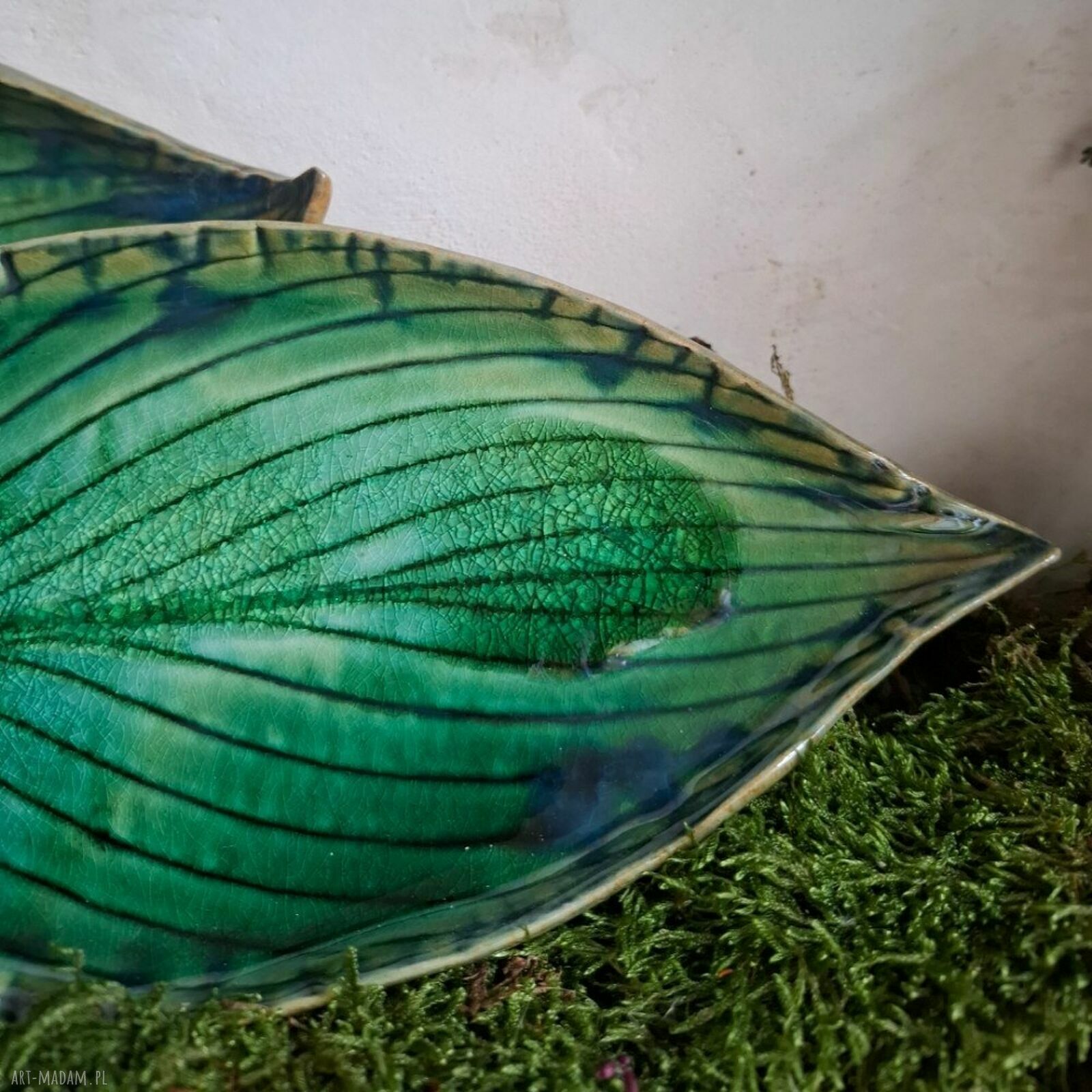 Zestaw 2 talerzy ceramicznych Liście Funkjaste - ręcznie lepione
