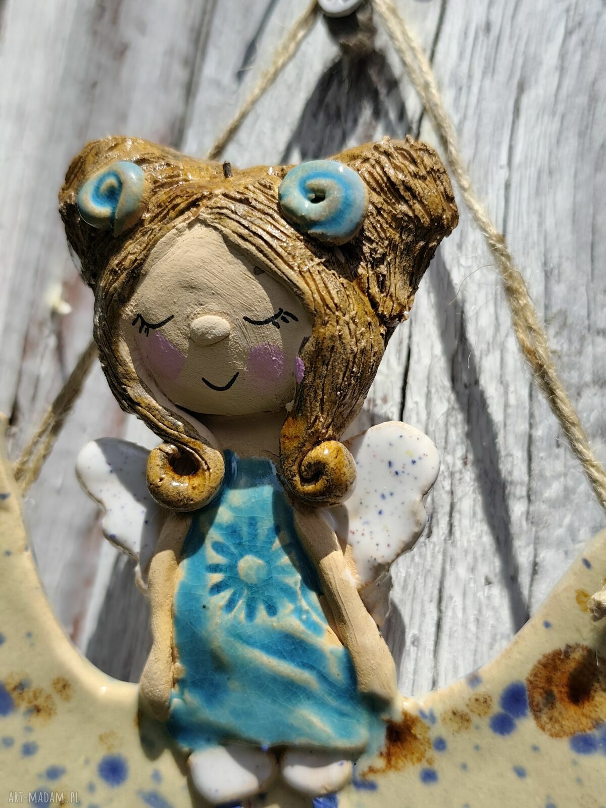 Ceramiczny aniołek - ręcznie lepiona pamiątka na Chrzest i Ślub