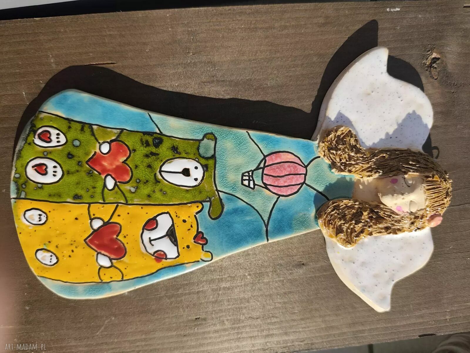 Ceramiczny anioł z misiami - wyjątkowa dekoracja domu