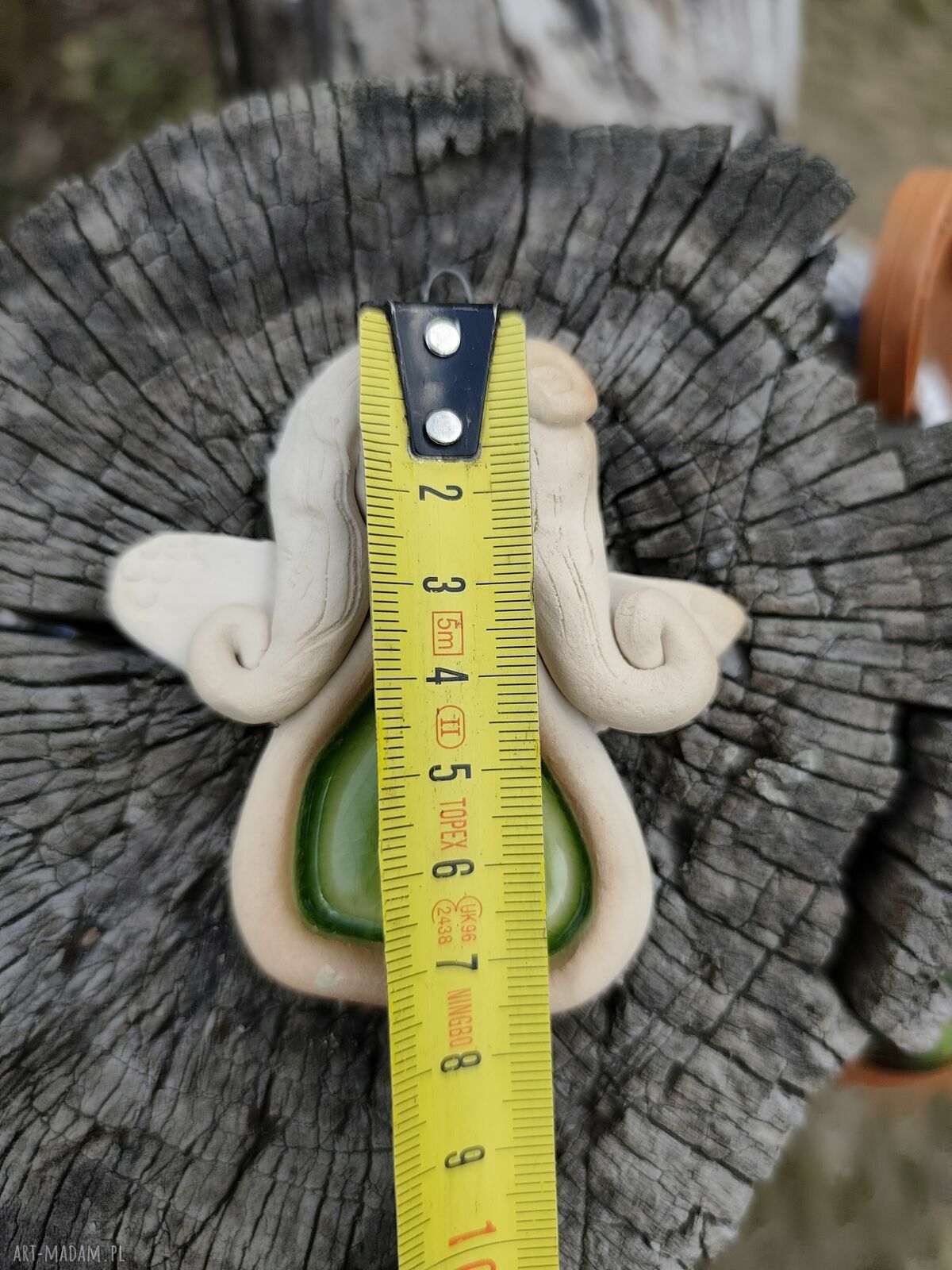 Anioł ceramiczny w kolorowej sukience - ręcznie robiony prezent ok. 7 cm