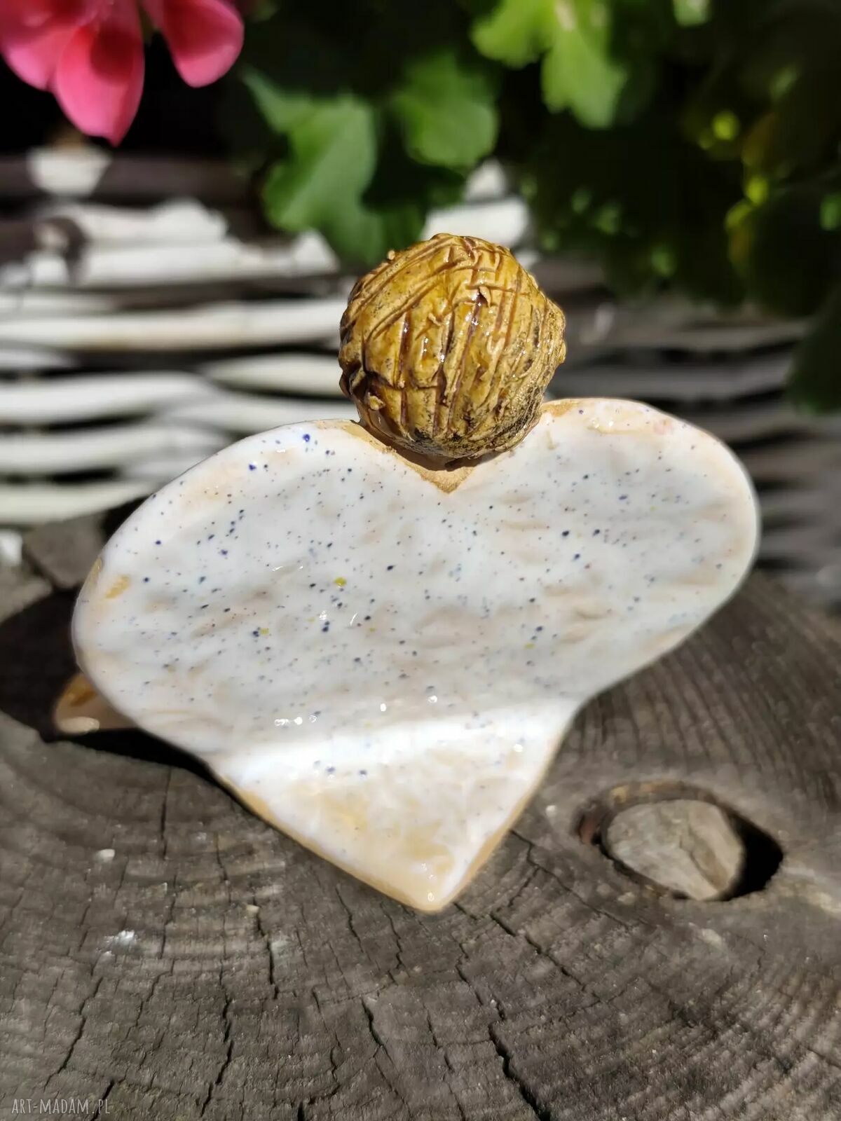 Anioł ceramiczny z dwóch serduszek