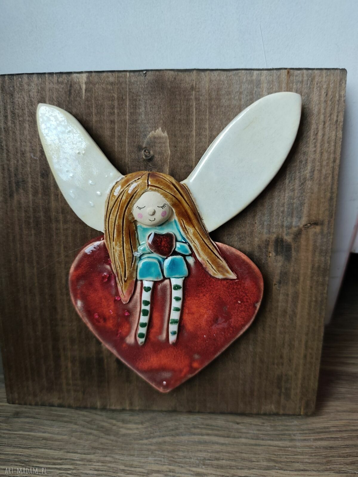 Ceramiczny anioł na desce - zawieszka prezent handmade Wolna Chwila