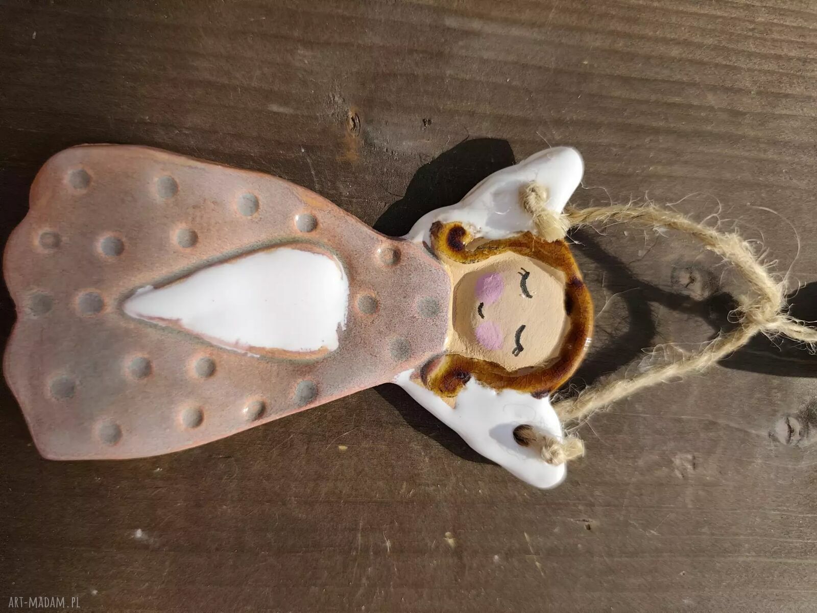 Uroczy ceramiczny aniołek - ręcznie wykonany prezent