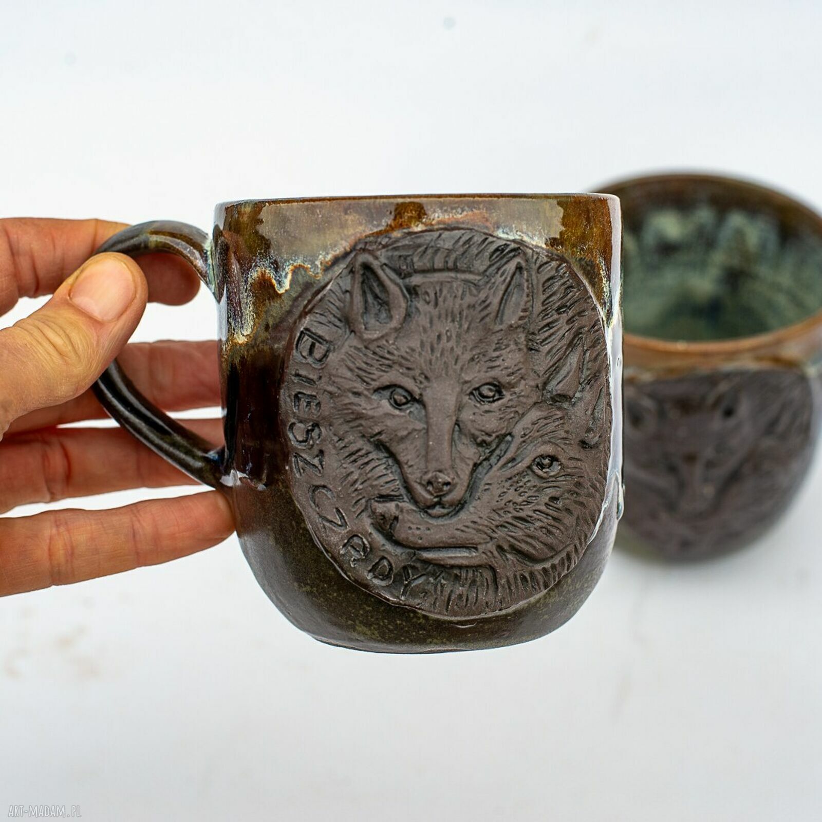 Duży kubek ceramiczny z wilkiem Bieszczady 450 ml - brąz mat