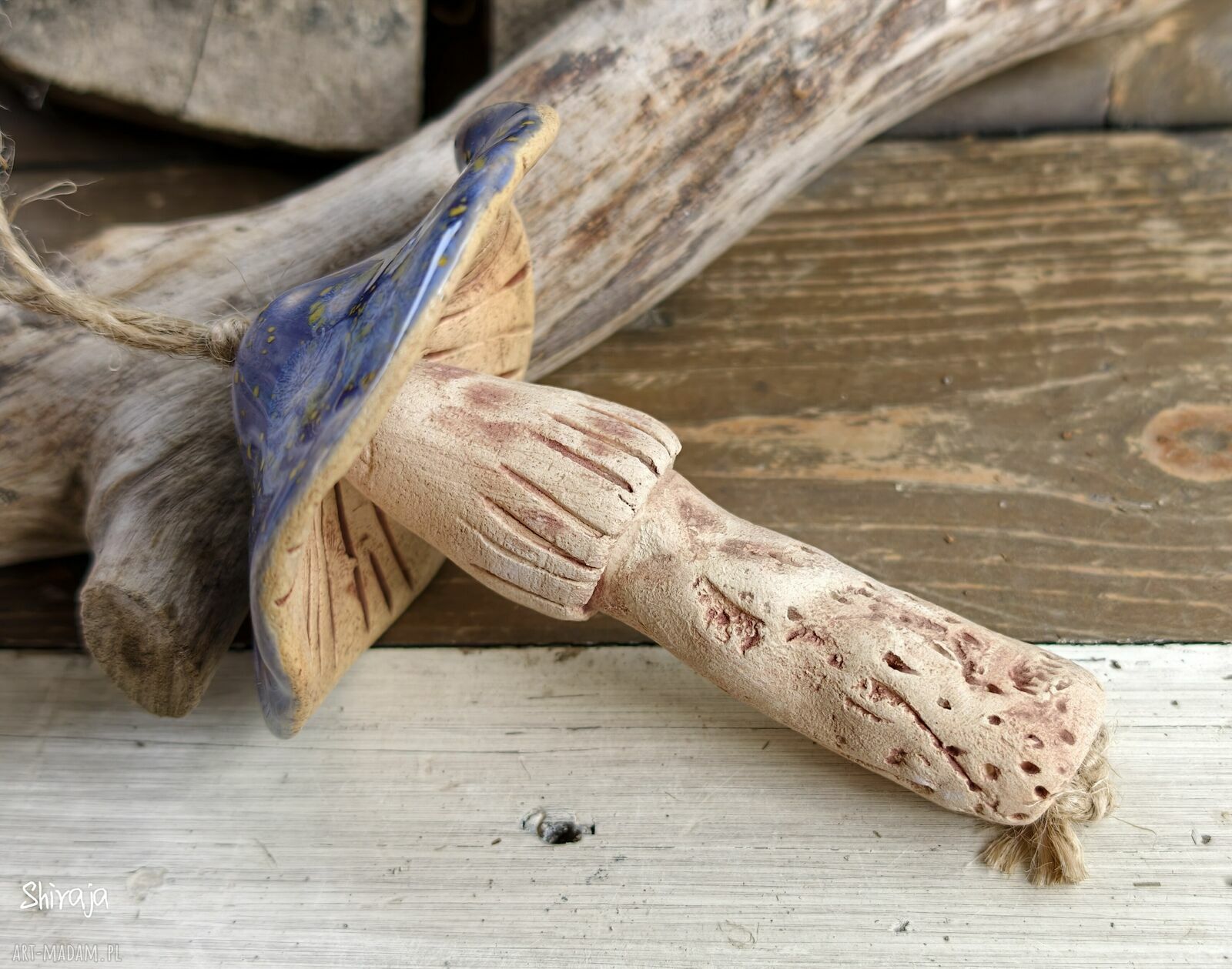 Ceramiczny grzybek zawieszka - leśna dekoracja handmade