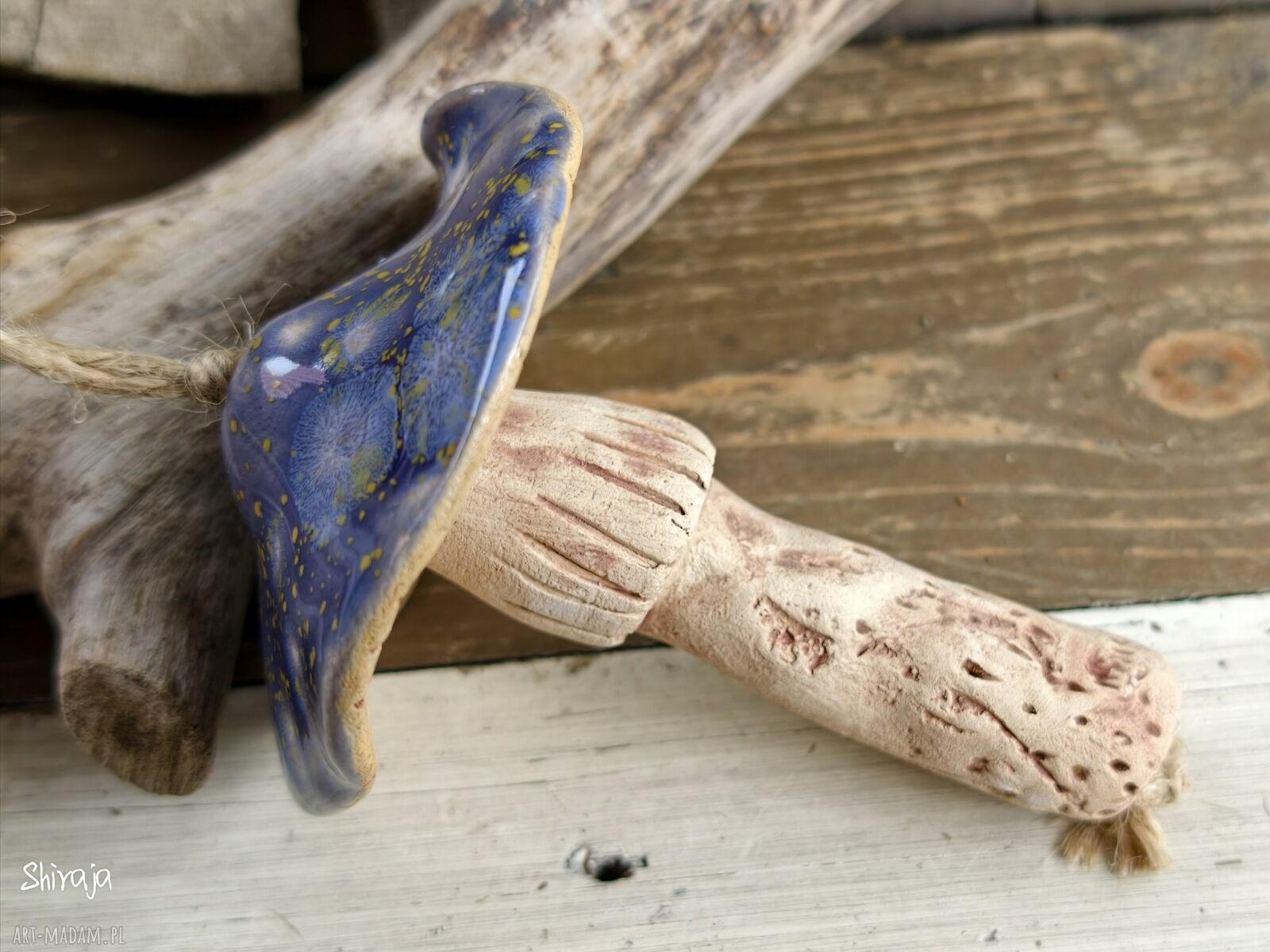Ceramiczny grzybek zawieszka - leśna dekoracja handmade