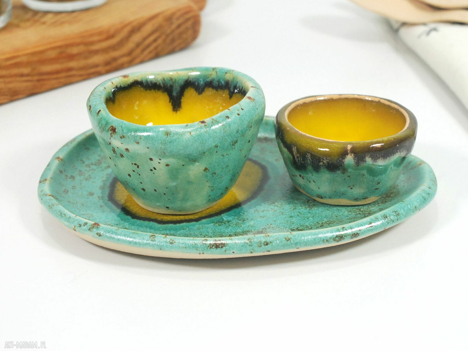 Jajecznik ceramiczny - zestaw z podstawką i miseczką na sól