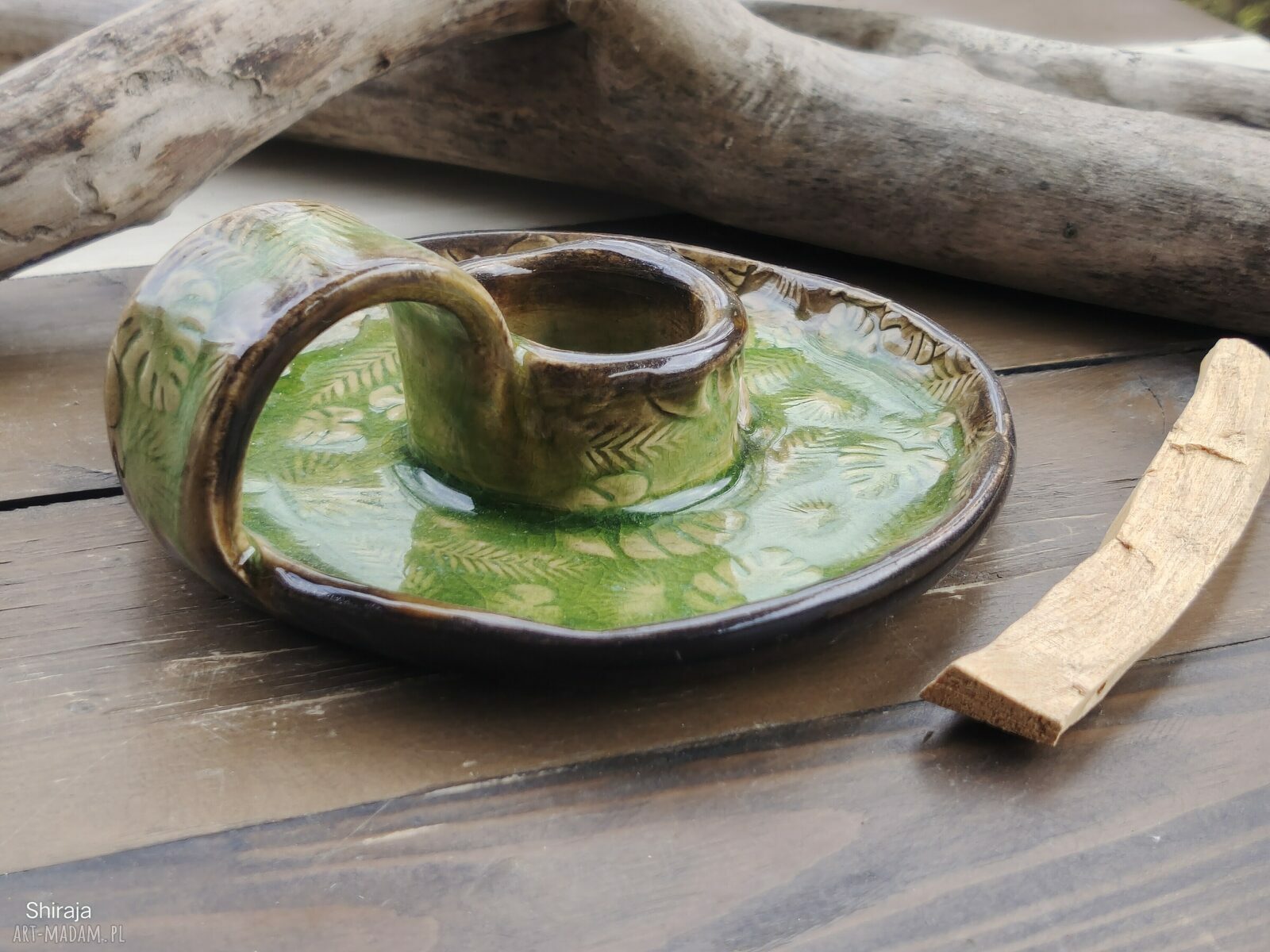 Ceramiczny kaganek na palo santo Monstera c819