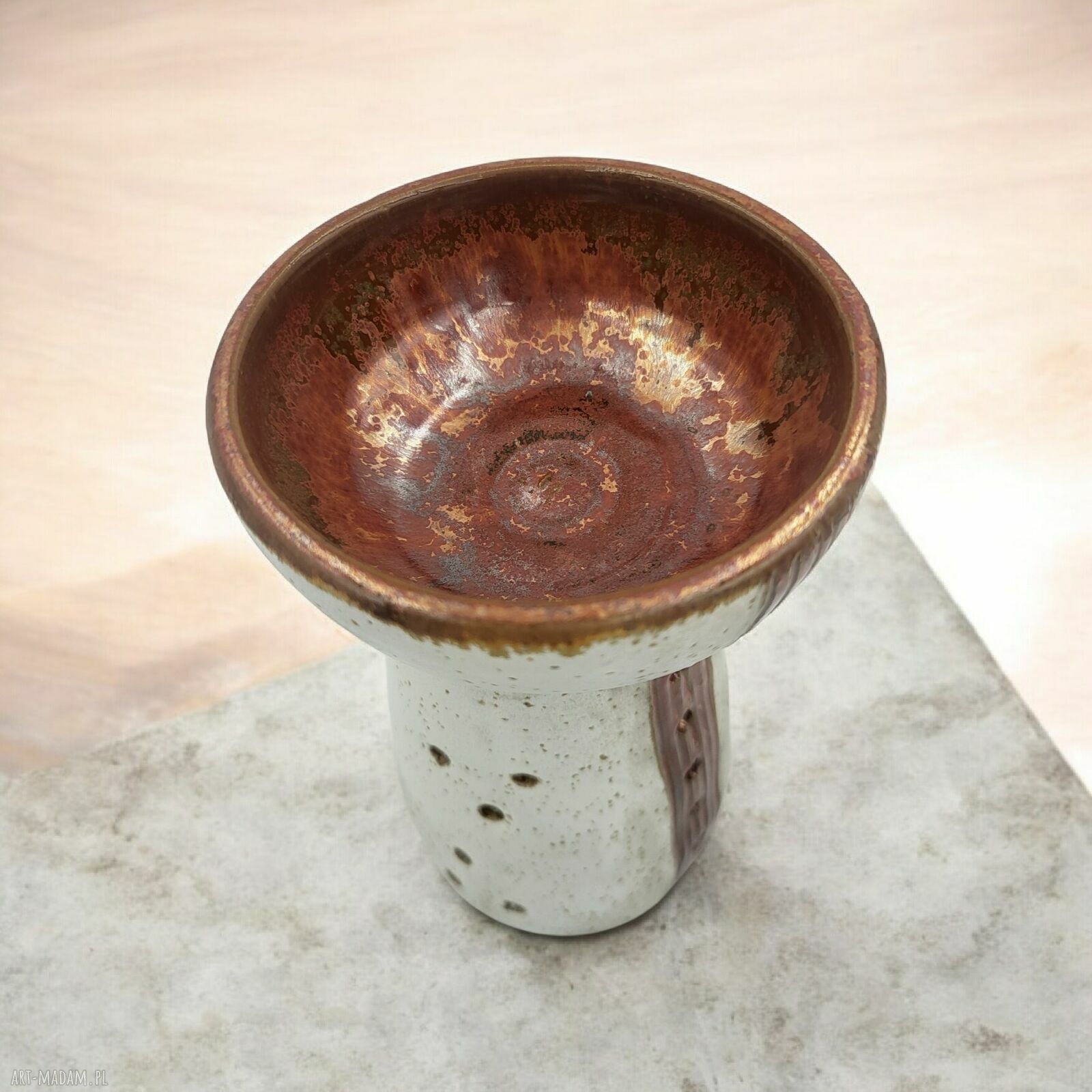 Ceramiczny kominek do aromaterapii w stylu BOHO - biel i miedź