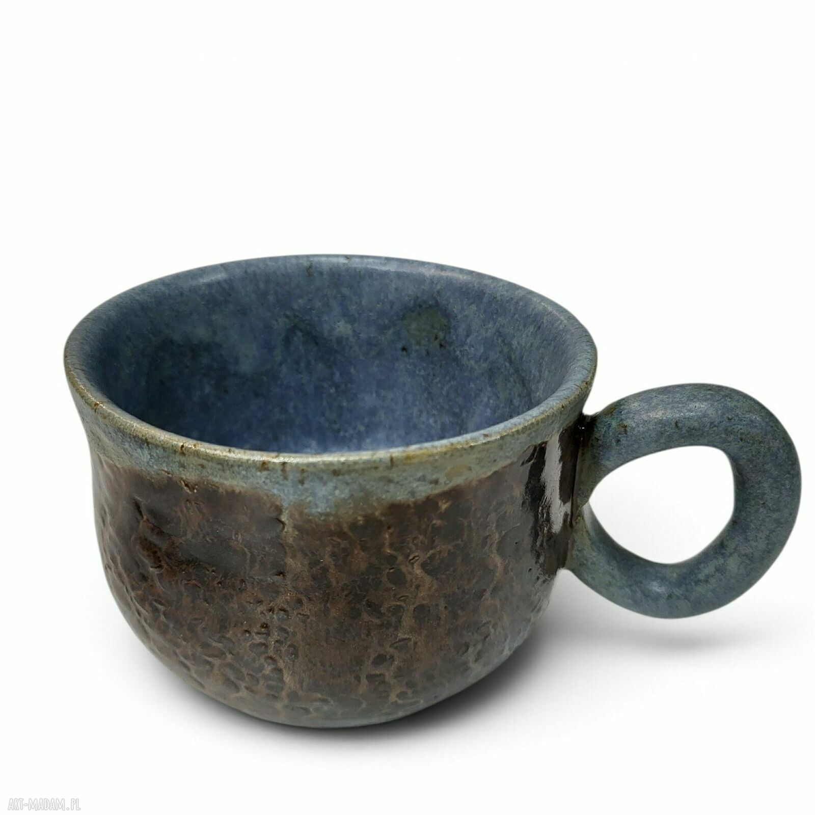 Ręcznie robiony ceramiczny kubek w odcieniach niebieskiego i brązu