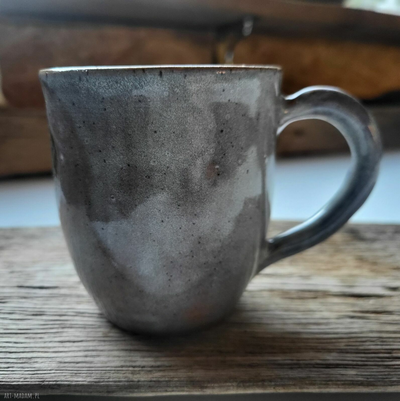 Ceramiczny kubek z sercem