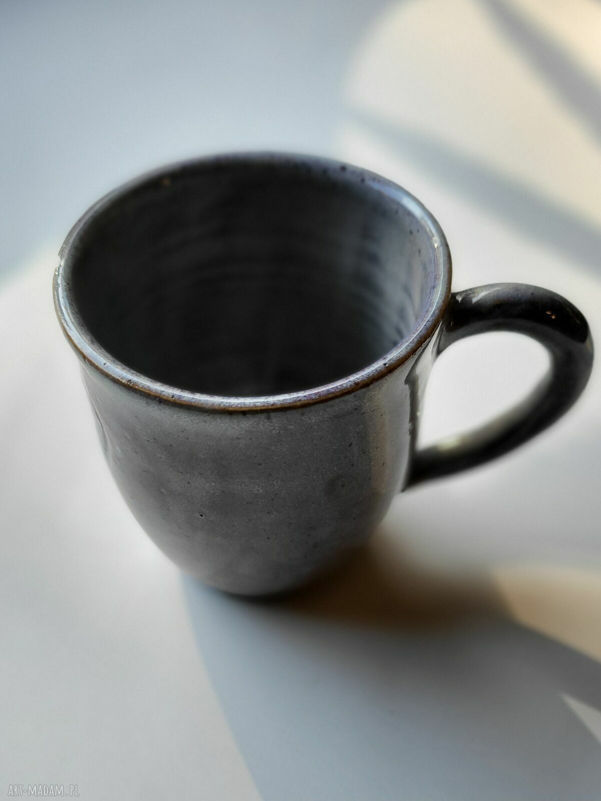 Ceramiczny kubek z sercem