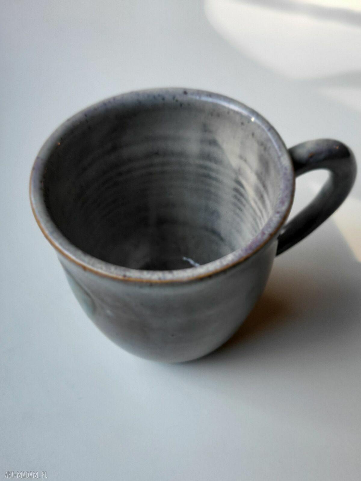 Ceramiczny kubek z sercem