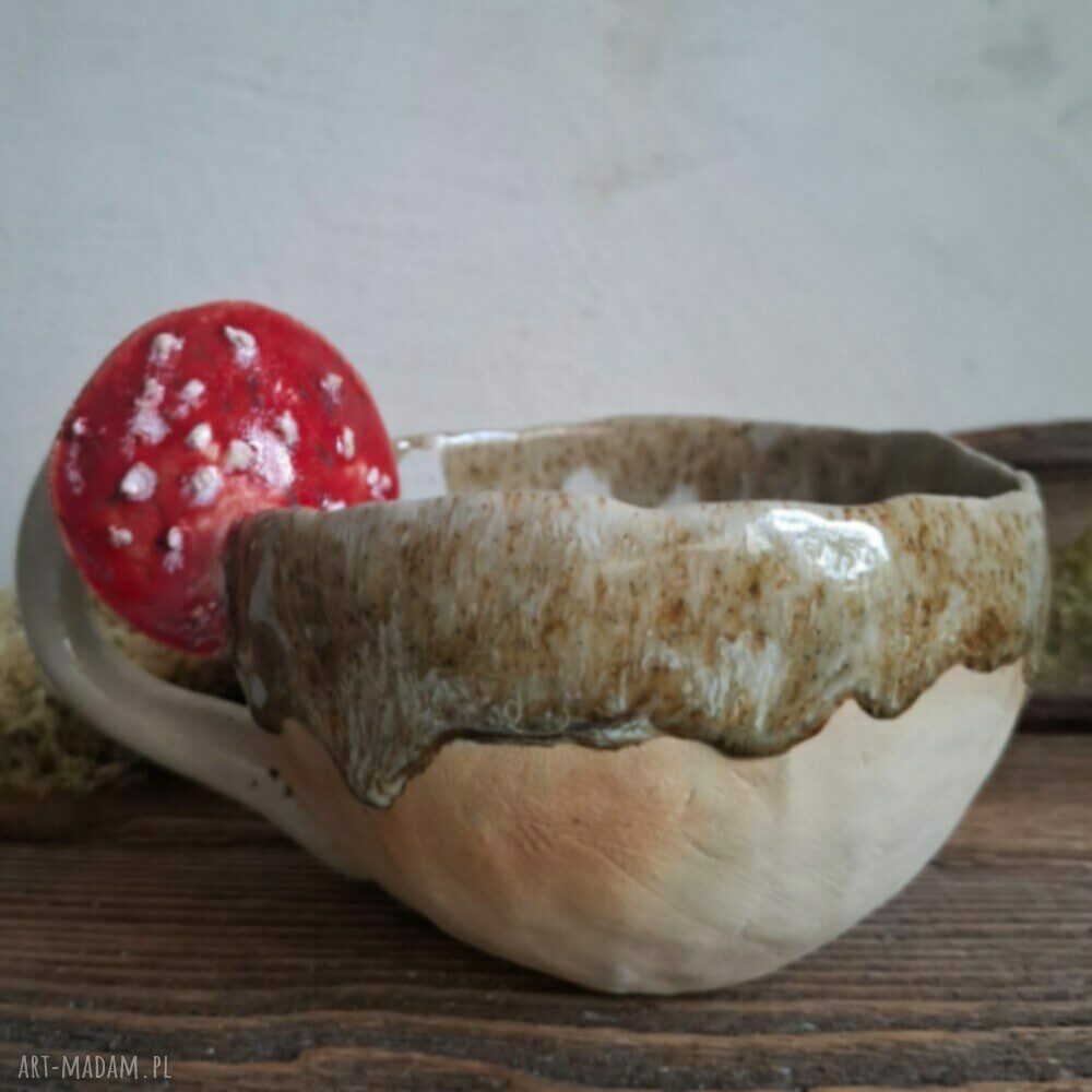 Kubek ceramiczny Muchomor - ręcznie lepiony grzybowy akcent