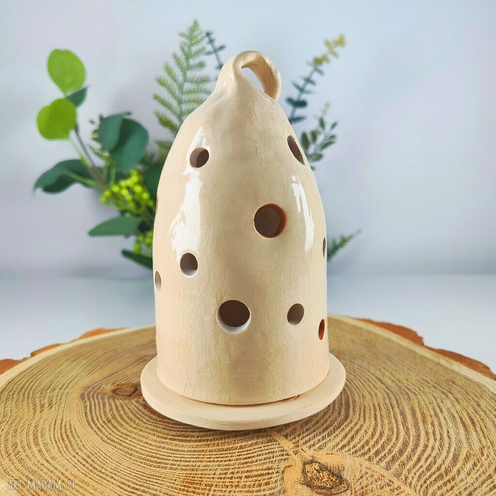 Ręcznie lepiony ceramiczny lampion na tealight z jasnej gliny
