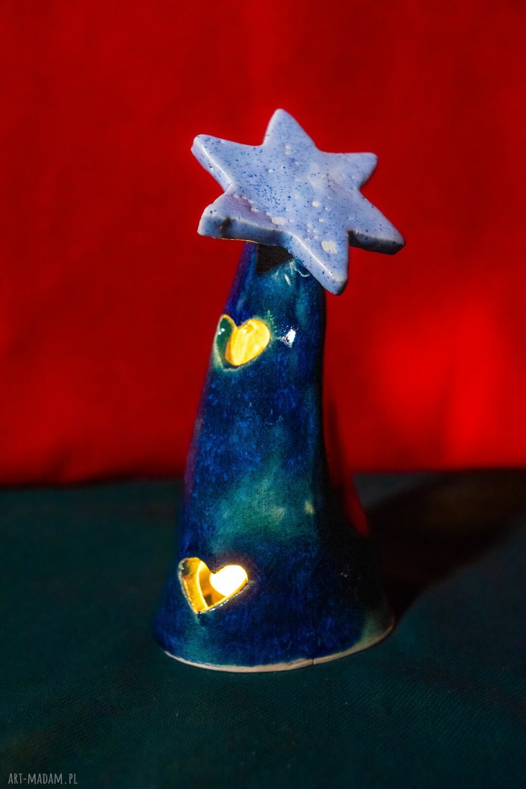 Ceramiczny lampion-latarenka świąteczna w kształcie choinki na Boże Narodzenie