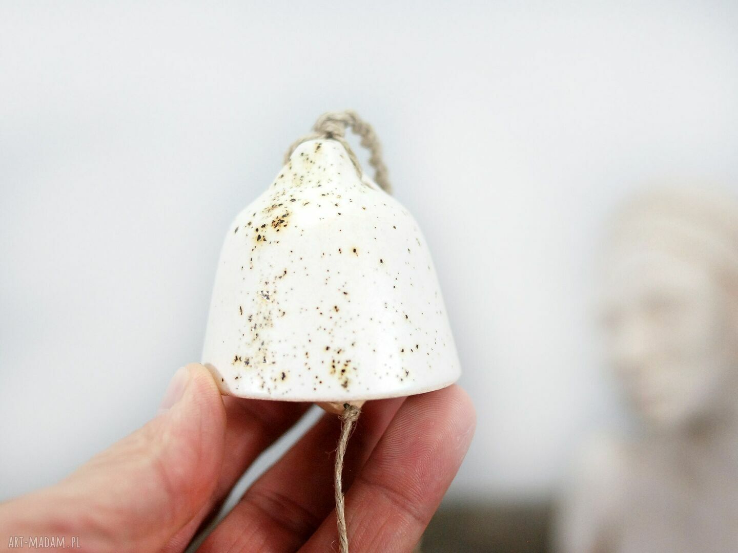 Ceramiczny łapacz snu z ptaszkiem - dekoracja nad łóżko w stylu boho