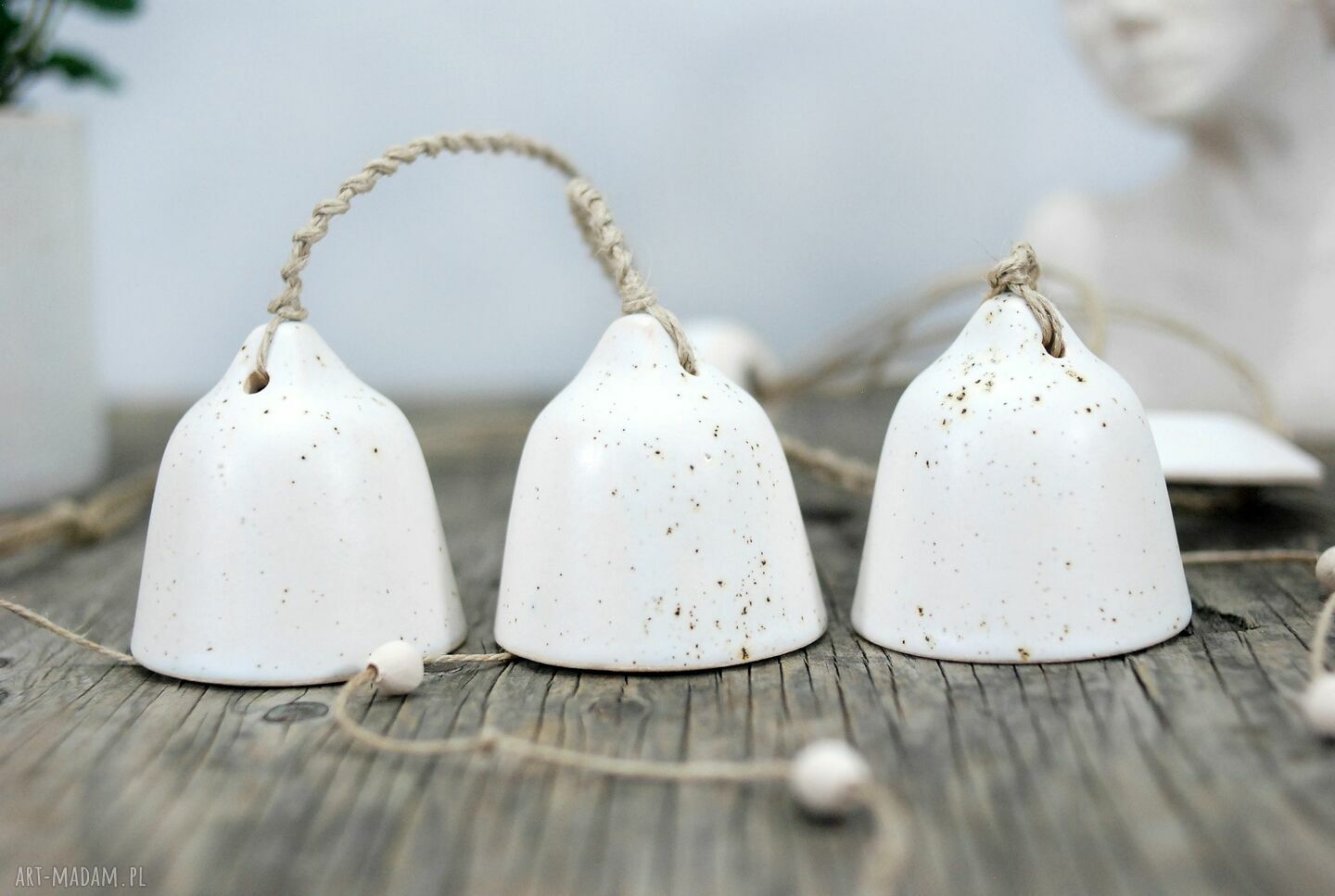 Ceramiczny łapacz wiatru i snu Hygge - ręcznie malowana dekoracja do domu i ogrodu