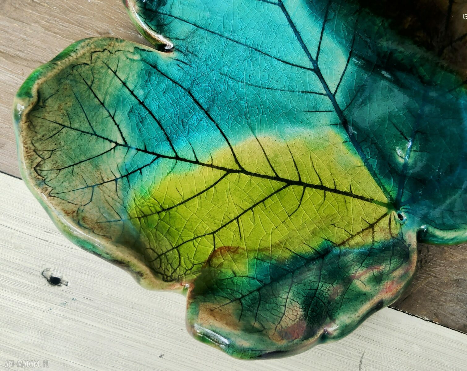Ceramiczny liść klonu (c889) - podstawka na biżuterię i tealight