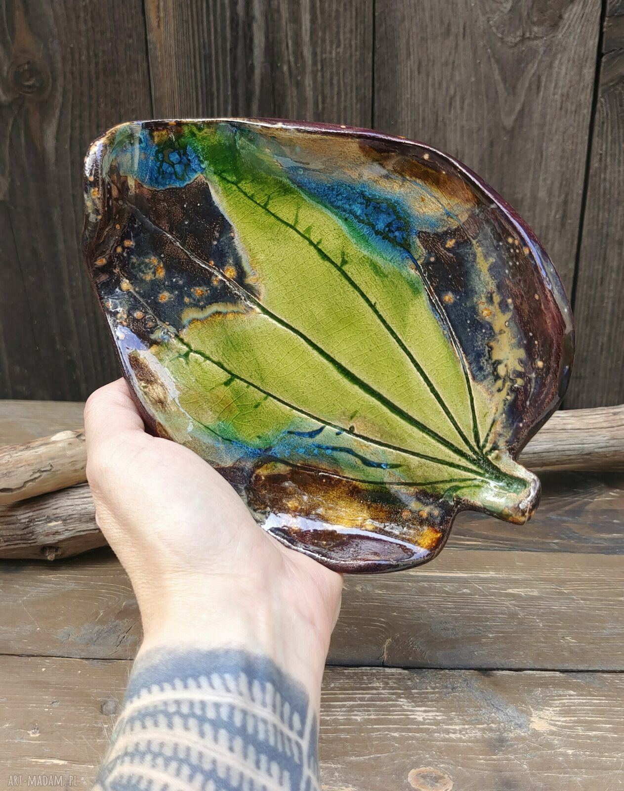 Ceramiczny liść - paterka z gliny, ręcznie robiona