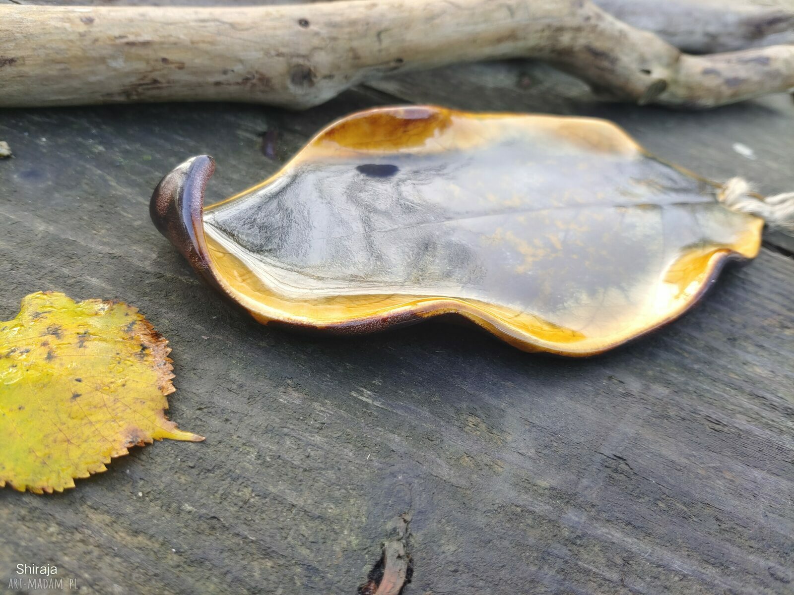 Ceramiczny liść C801 - zawieszka na ścianę w stylu jungle