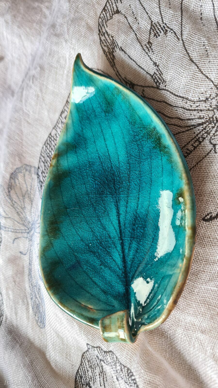 TURKUSOWA miseczka ceramiczna - liść na biżuterię lub przekąski (16x11 cm)