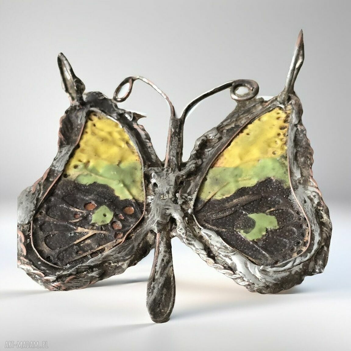 Ceramiczny motyl Tiffany - ręcznie robiony wisior z gliny