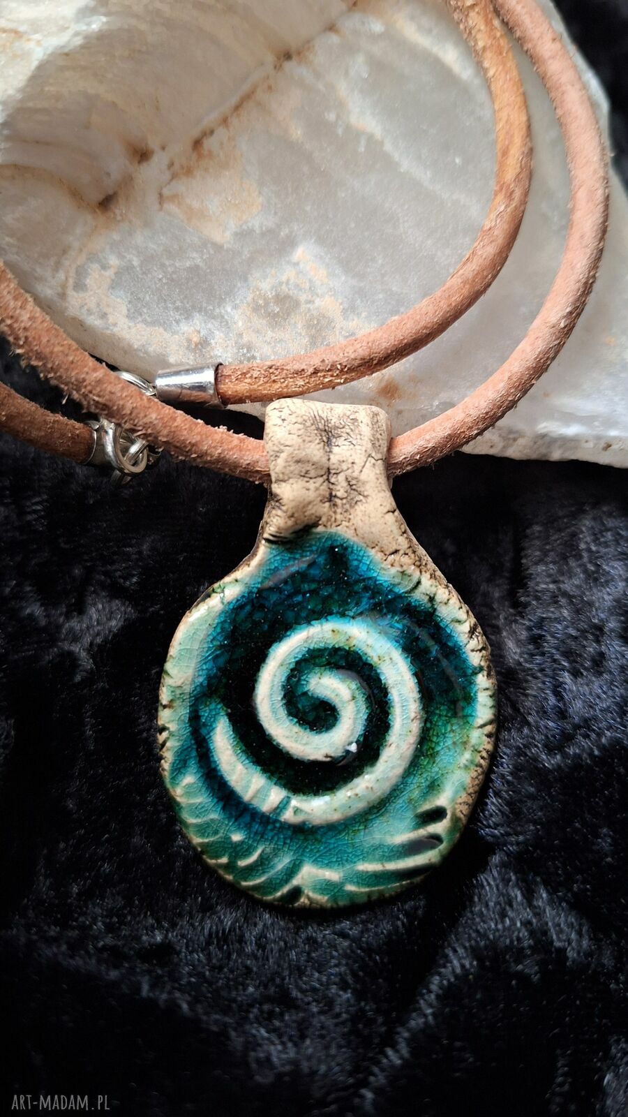 Ceramiczny naszyjnik amulet - Spirala Prawoskrętna Rozwój i Energia na rzemieniu