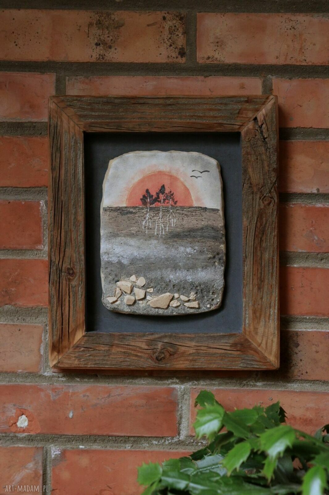 Ceramiczny obraz w ramie - zachód słońca z angobów i szkliwa strukturalnego