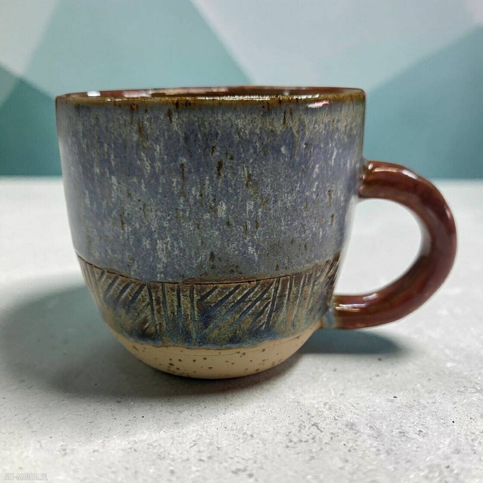 Ceramiczny kubek dla niej na prezent - ręcznie toczony i zdobiony